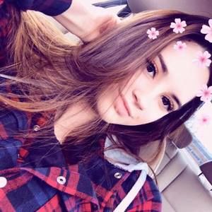 Meet your Posher, Lea